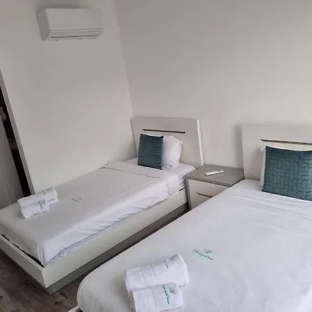 Mikaela Ii Pensionat Ramada